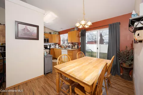 Dining - 2491 E Bremington St, Post Falls, ID 83854 photo 2 of 2