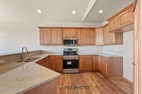 1932 E Mykal Ct, Post Falls, ID 83854 photo 8