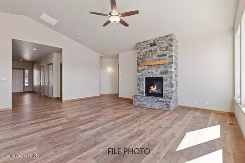 1932 E Mykal Ct, Post Falls, ID 83854 photo 4