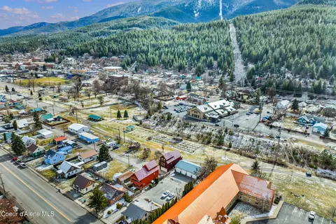 View/Area - 515 Bunker Ave #3, Kellogg, ID 83837 photo 3 of 5