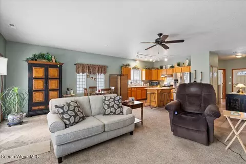 Living - 241 W Frontier Trl, Post Falls, ID 83854 photo 2 of 4