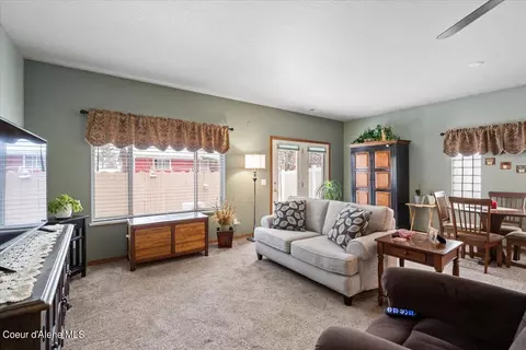 Living - 241 W Frontier Trl, Post Falls, ID 83854 photo 3 of 4