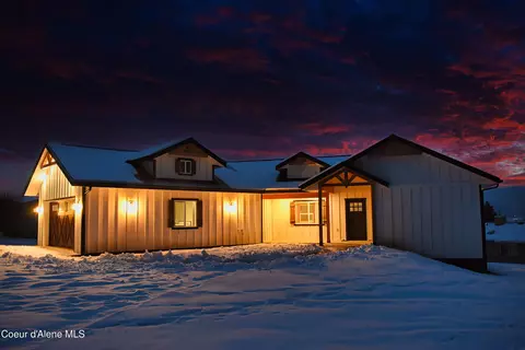 6905 Palmer St, Bonners Ferry, ID 83805