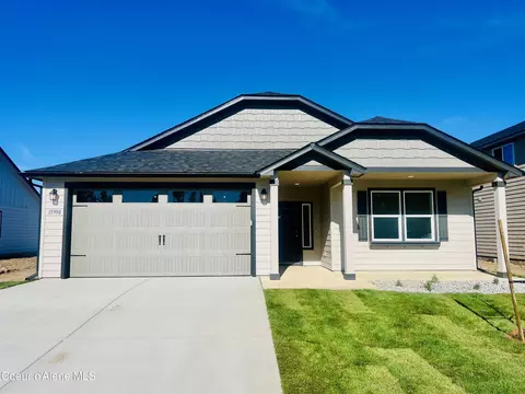15950 N Hadley Loop, Rathdrum, ID 83858