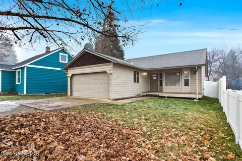 1253 E Garden Ave, Osburn, ID 83849