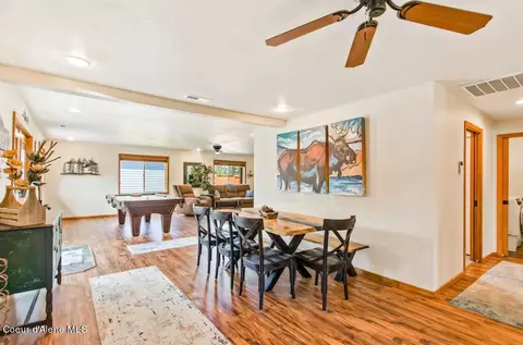 Dining - 208 S 4th St, Dover, ID 83825 photo 3 of 4