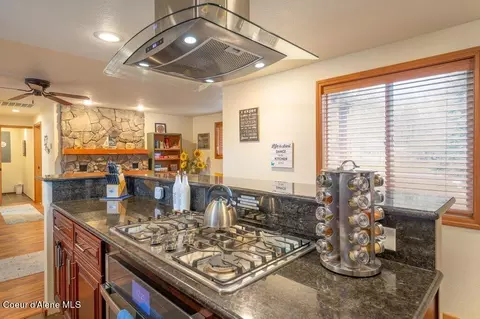 Kitchen - 208 S 4th St, Dover, ID 83825 photo 4 of 4