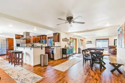Dining - 208 S 4th St, Dover, ID 83825 photo 1 of 4