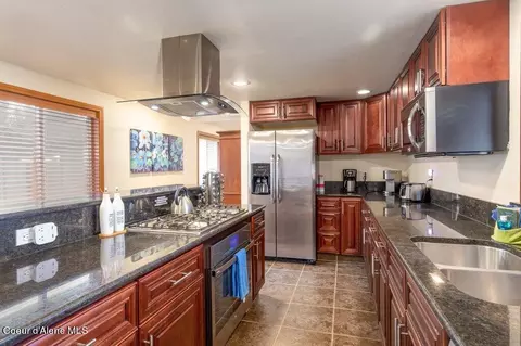 Kitchen - 208 S 4th St, Dover, ID 83825 photo 2 of 4