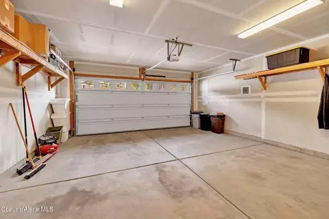 Exterior - 114 Blazing Saddle, Pinehurst, ID 83850 photo 6 of 10