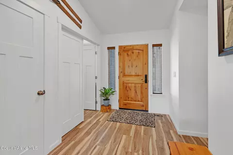 Entry Way - 114 Blazing Saddle, Pinehurst, ID 83850 photo 1 of 1
