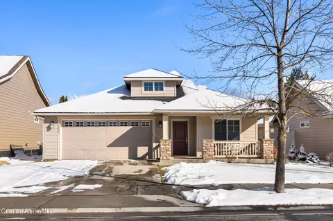 6208 N Cornwall St, Coeur D'alene, ID 83815