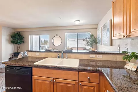 Kitchen - 310 N Promenade Loop # 303, Post Falls, ID 83854 photo 1 of 2
