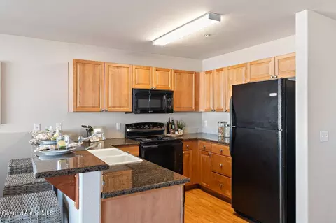 Kitchen - 310 N Promenade Loop # 303, Post Falls, ID 83854 photo 2 of 2