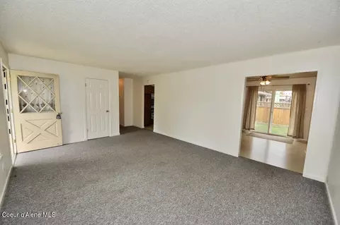 Exterior - 224 S 2nd Ave, Sandpoint, ID 83864 photo 10 of 13
