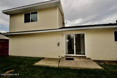 Exterior - 224 S 2nd Ave, Sandpoint, ID 83864 photo 7 of 13