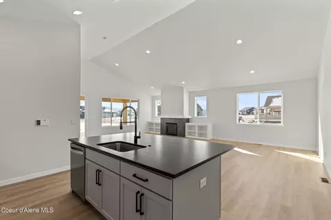 Kitchen - 1268 E Percival Ave, Post Falls, ID 83854 photo 4 of 4