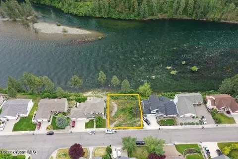 695 S Majestic View Dr, Post Falls, ID 83854