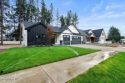 1944 E Plaza Ct, Post Falls, ID 83854