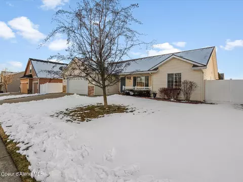Exterior - 8499 N Boysenberry Loop, Hayden, ID 83835 photo 3 of 9