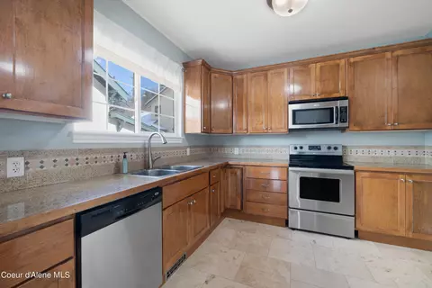 Kitchen - 127 Kellogg Ave, Kellogg, ID 83837 photo 1 of 4