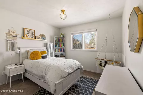 Bedroom - 3211 E 65th Ave, Spokane, WA 99223 photo 4 of 5