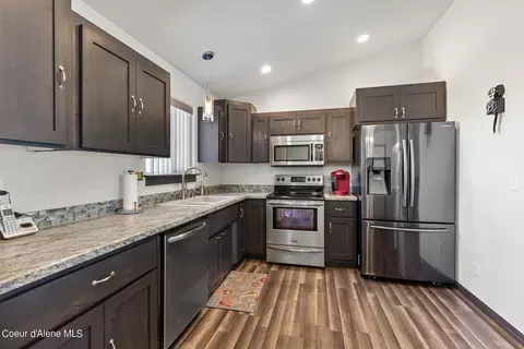 Kitchen - 2130 E Decaro Loop, Post Falls, ID 83854 photo 3 of 4
