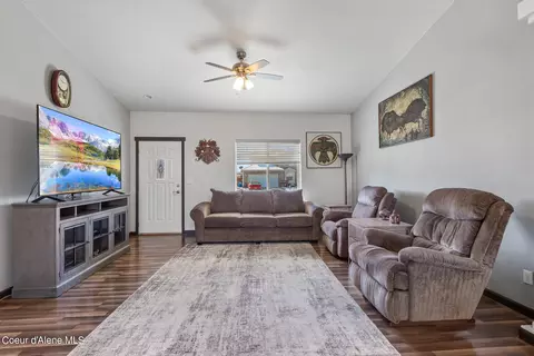 Living - 2130 E Decaro Loop, Post Falls, ID 83854 photo 2 of 2