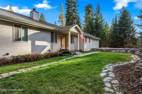 22040 S Lakeview Dr, Worley, ID 83876