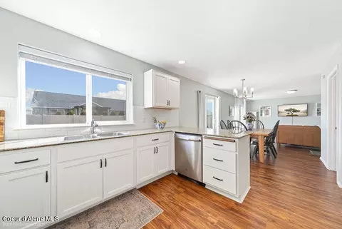 Kitchen - 1490 N Firestone, Post Falls, ID 83854 photo 3 of 4