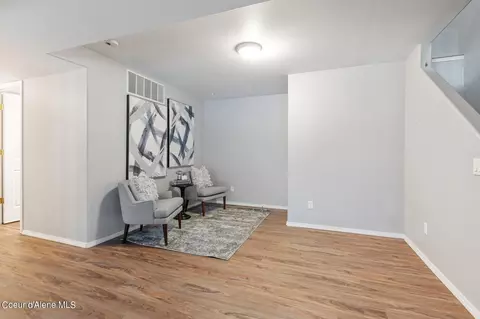 Living - 5074 E Shoreline Dr, Post Falls, ID 83854 photo 4 of 6