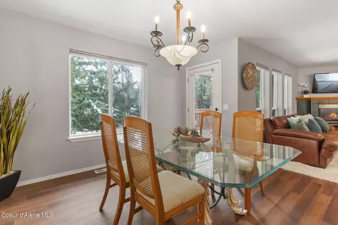 Dining - 5074 E Shoreline Dr, Post Falls, ID 83854 photo 3 of 3