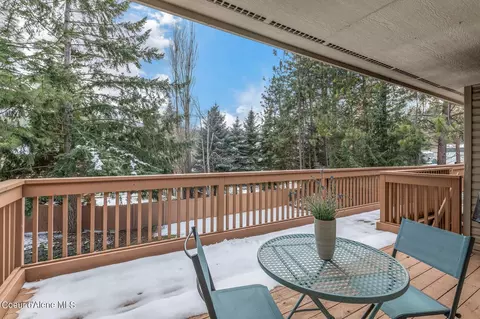 Exterior - 5074 E Shoreline Dr, Post Falls, ID 83854 photo 3 of 12