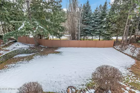Exterior - 5074 E Shoreline Dr, Post Falls, ID 83854 photo 4 of 12