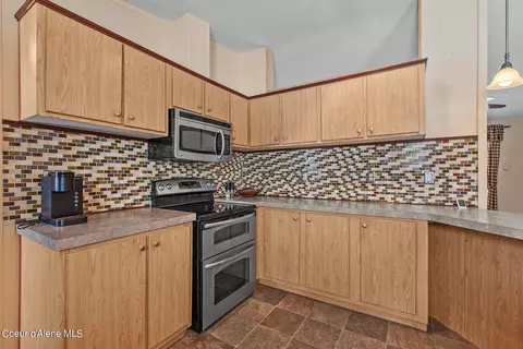 Kitchen - 7284 E Forest View Rd, Athol, ID 83801 photo 4 of 4