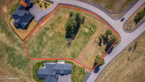 16040 S Chalk Hill Dr, Coeur D'alene, ID 83814