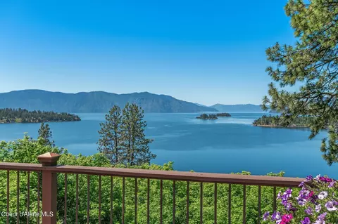 140 Alpine Ln, Hope, ID 83836