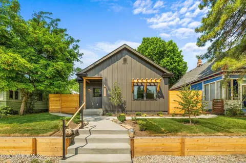 917 E Lakeside Ave, Coeur D'alene, ID 83814