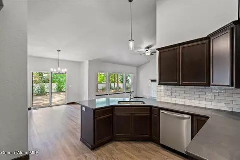 Kitchen - 2012 E Plaza Ct, Post Falls, ID 83854 photo 5 of 5