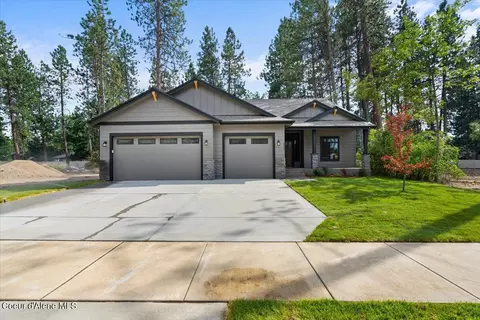 Exterior - 2012 E Plaza Ct, Post Falls, ID 83854 photo 2 of 8