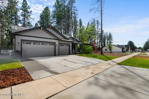 Exterior - 2012 E Plaza Ct, Post Falls, ID 83854 photo 3 of 8