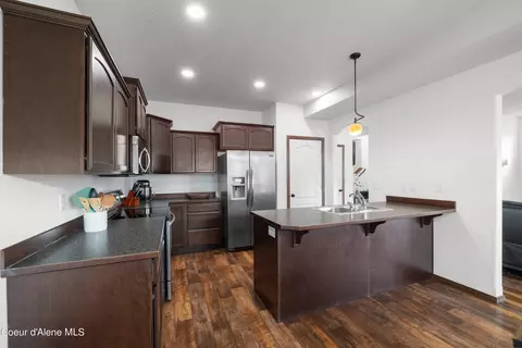 Kitchen - 1692 E Warbler Ln, Post Falls, ID 83854 photo 4 of 4