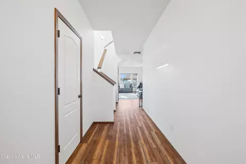 Entry Way - 1692 E Warbler Ln, Post Falls, ID 83854 photo 1 of 4