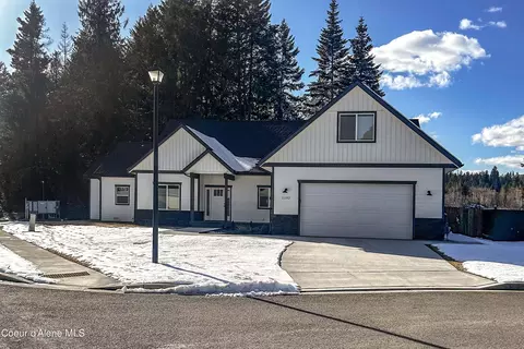 1102 Northview Dr, Sandpoint, ID 83864
