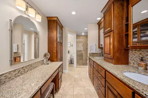 Bath - 3019 E Rivercrest Dr, Post Falls, ID 83854 photo 2 of 4