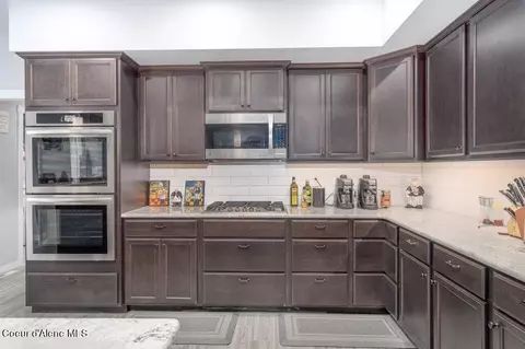 Kitchen - 4655 E Fennec Fox Ln, Post Falls, ID 83854 photo 4 of 7