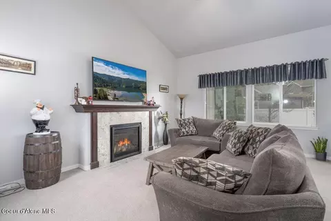 Living - 4655 E Fennec Fox Ln, Post Falls, ID 83854 photo 4 of 4