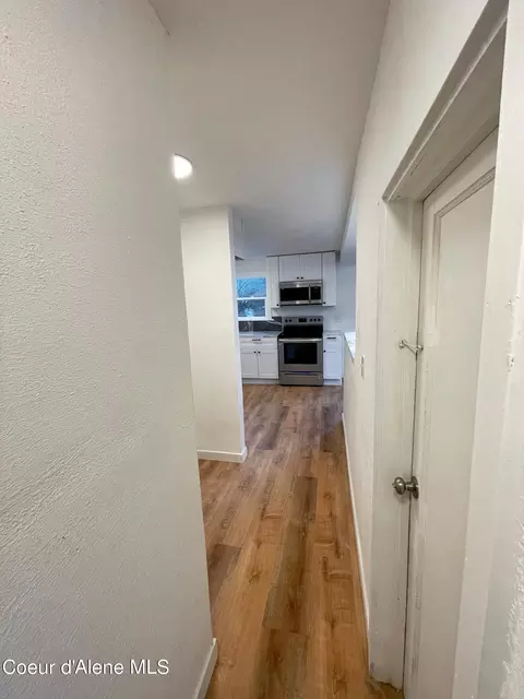 Entry Way - 108 Union, Silverton, ID 83867 photo 2 of 3
