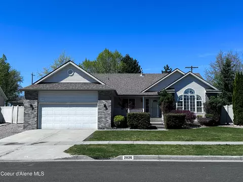2826 W Blueberry Cir, Hayden, ID 83835