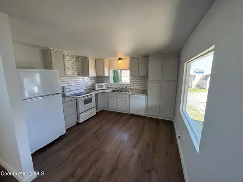 Kitchen - 3252 W Peery Loop, Post Falls, ID 83854 photo 1 of 2
